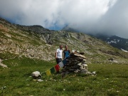 29 bandierine tibetane all'avvio del sentiero per Bocchetta di Podavit...